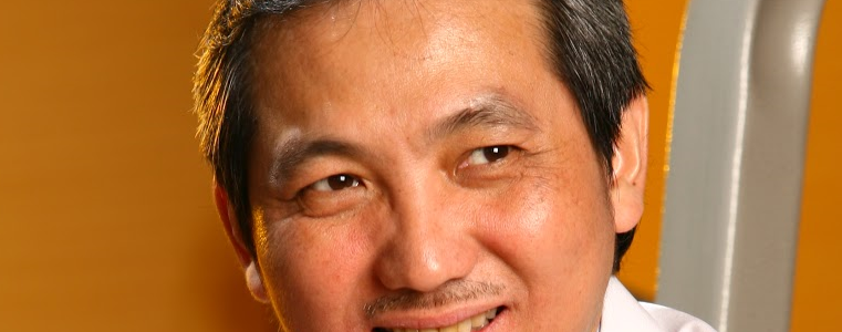Dr. Michael Triangto, Sp. KO